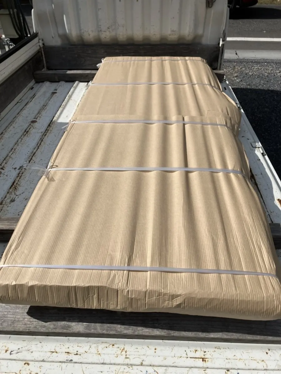 水戸市I様 霧島杉ダイニングテーブル (一枚板 テーブル)