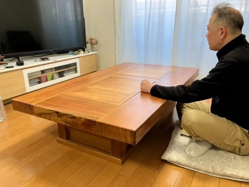 横浜市K様 杉柾囲炉裏座卓 (一枚板 テーブル)