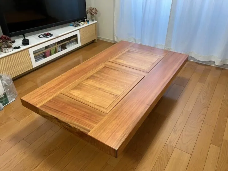 横浜市K様 杉柾囲炉裏座卓 (一枚板 テーブル)