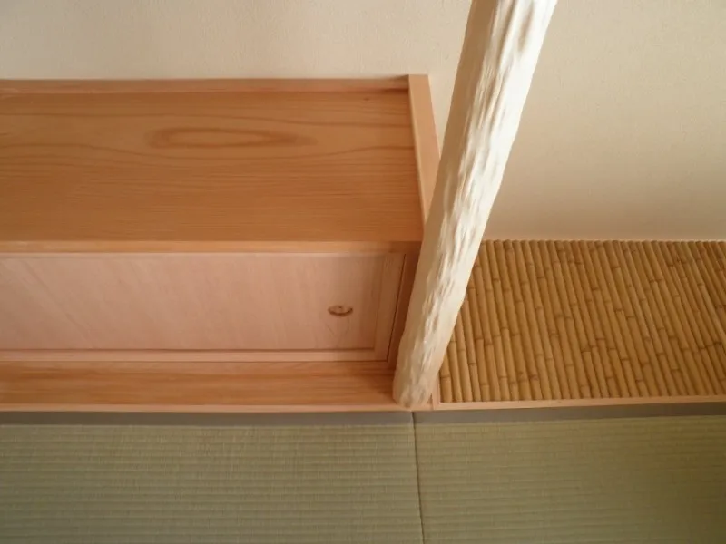 料亭 客室２ 地袋板