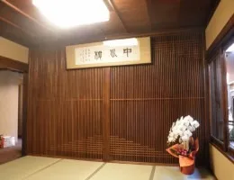 料亭 本館　杉の建具