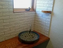 笠間市O邸様新築工事　トイレ 欅手洗いカ