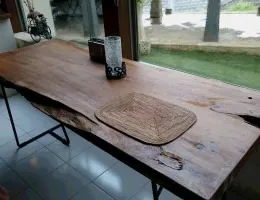 那珂市 Hair PASH natural様　杉　一枚板　テーブル(アイアン脚)