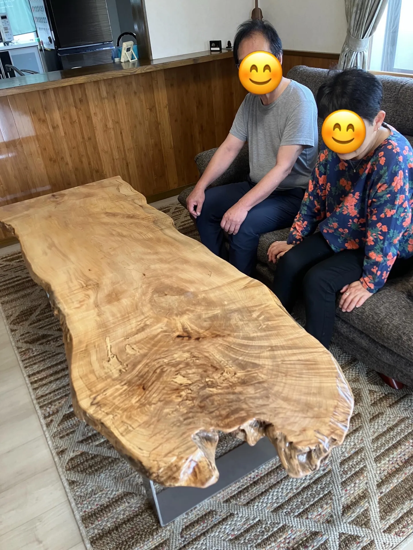 日立市O様　メープル一枚板センターテーブル納品